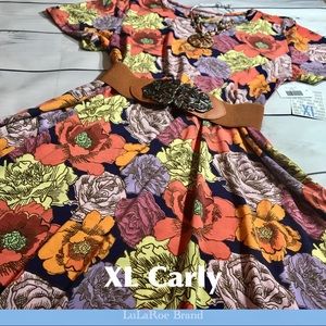 Lularoe XL Carly Gorgeous Floral Navy